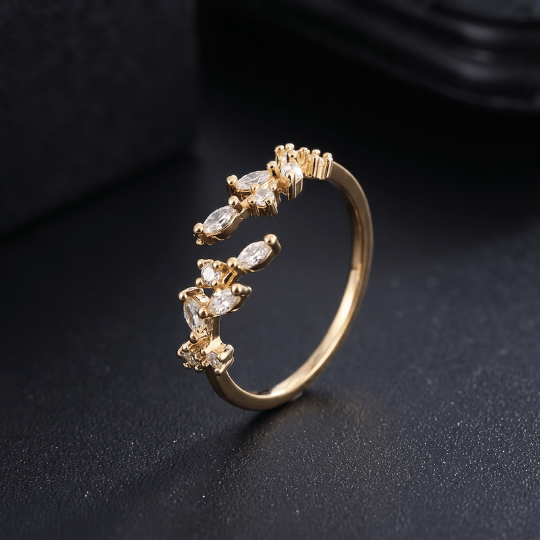 Olivia Leaf Ring
