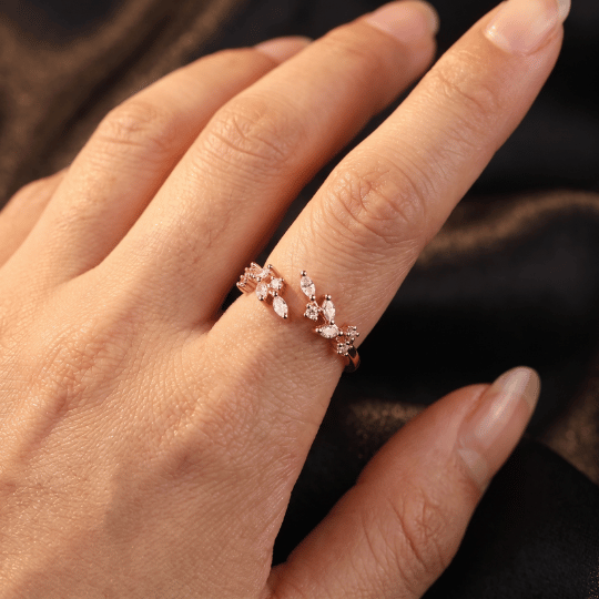 Olivia Leaf Ring